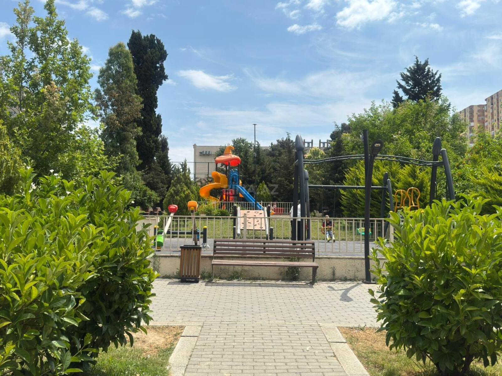 2 otaqlı Köhnə tikili, Əhmədli m., Bakı