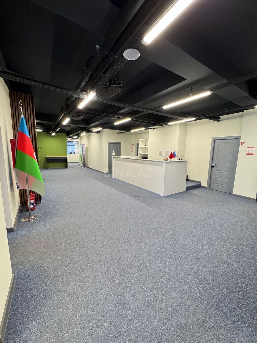 13 otaqlı Ofis, 28 May m., Bakı