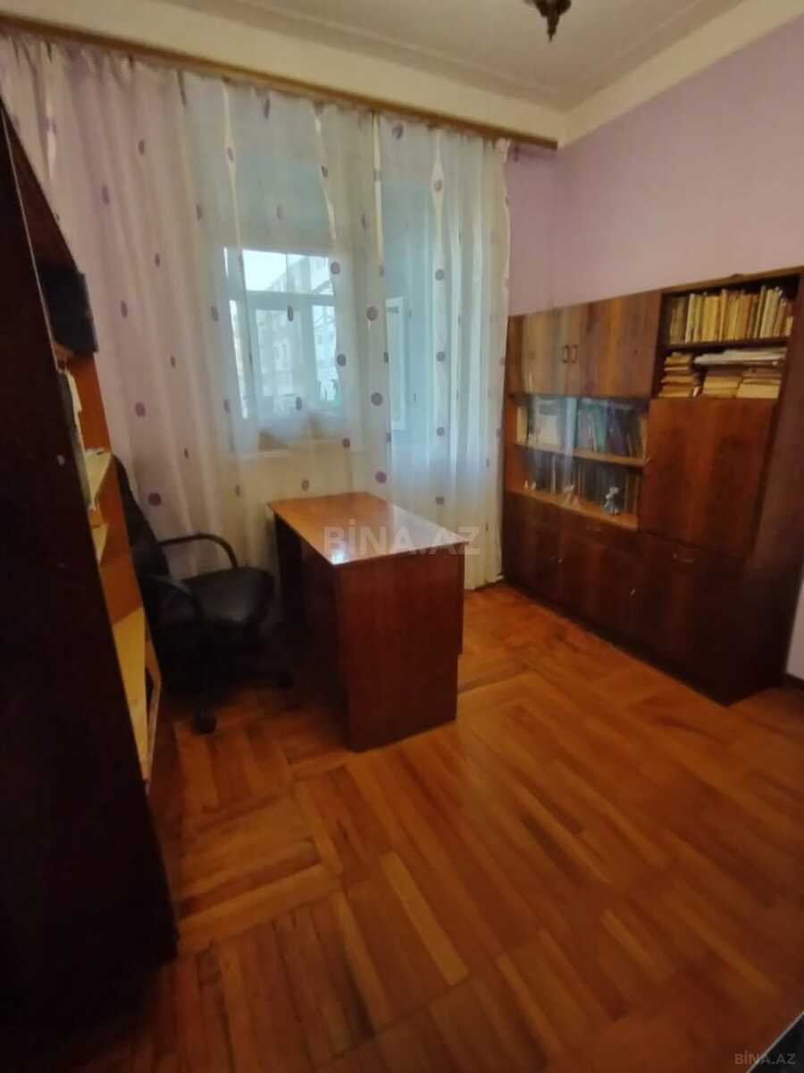 4 otaqlı Köhnə tikili, Sumqayıt