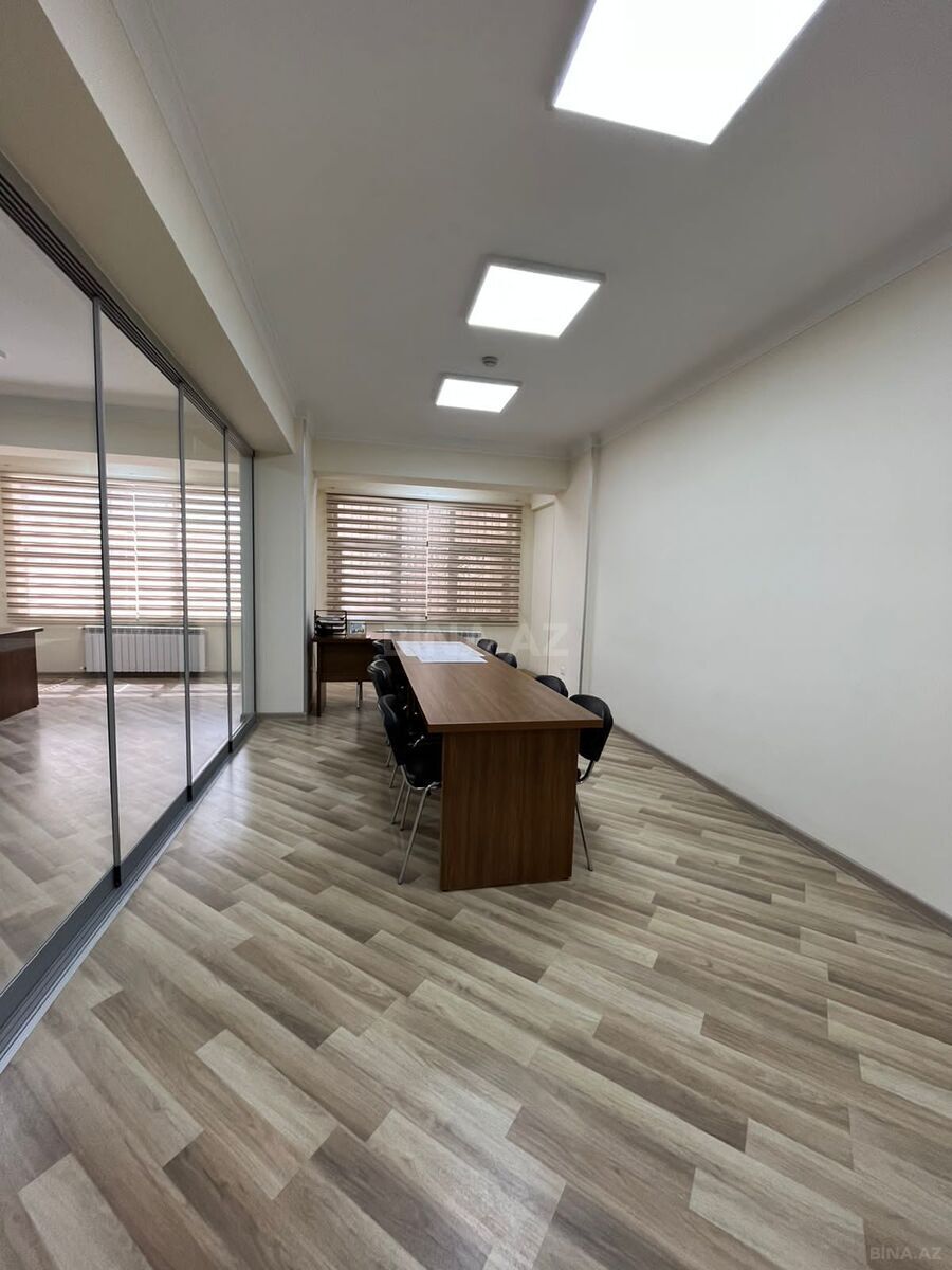 10 otaqlı Ofis, Elmlər Akademiyası m., Bakı