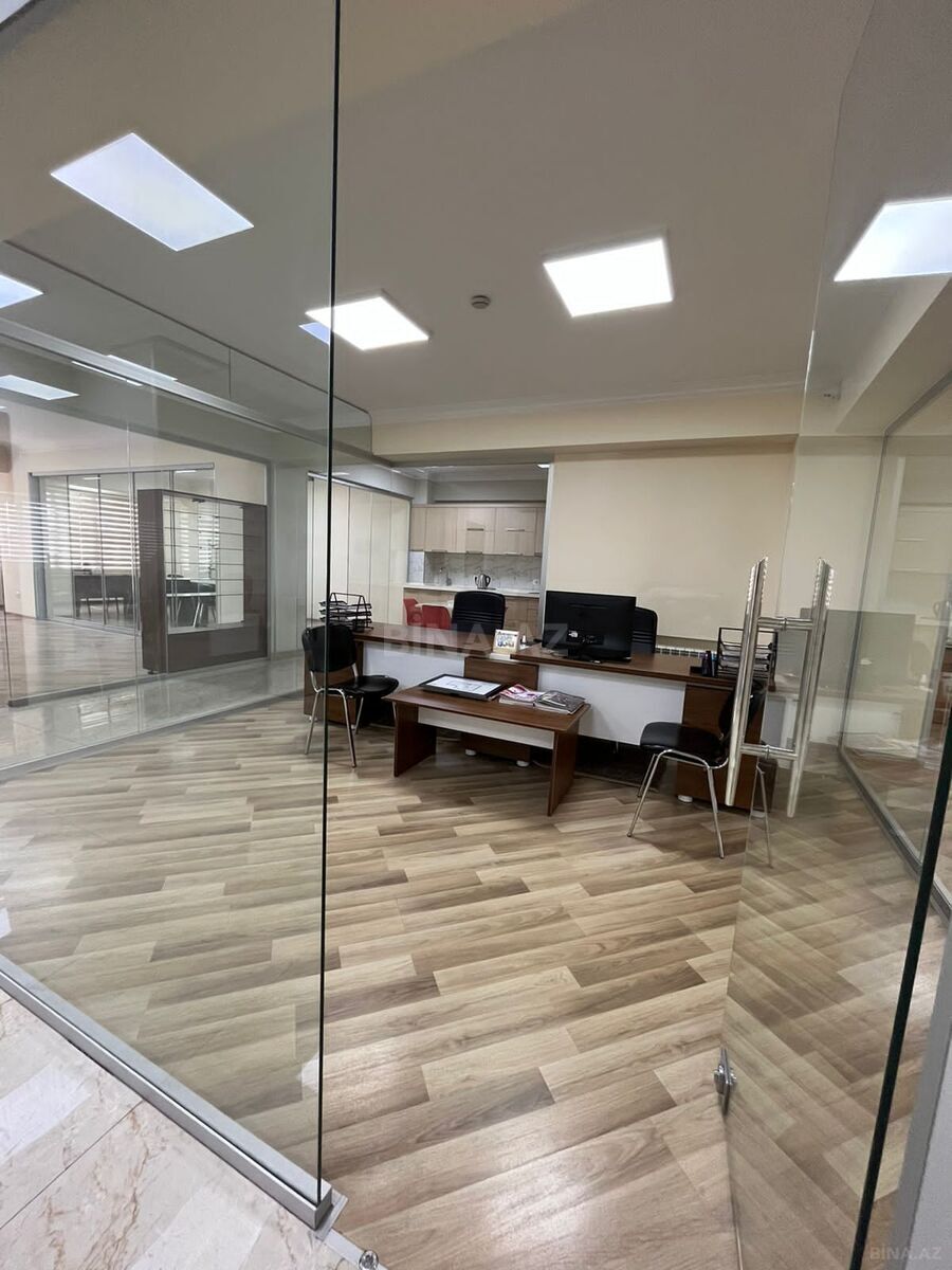 10 otaqlı Ofis, Elmlər Akademiyası m., Bakı