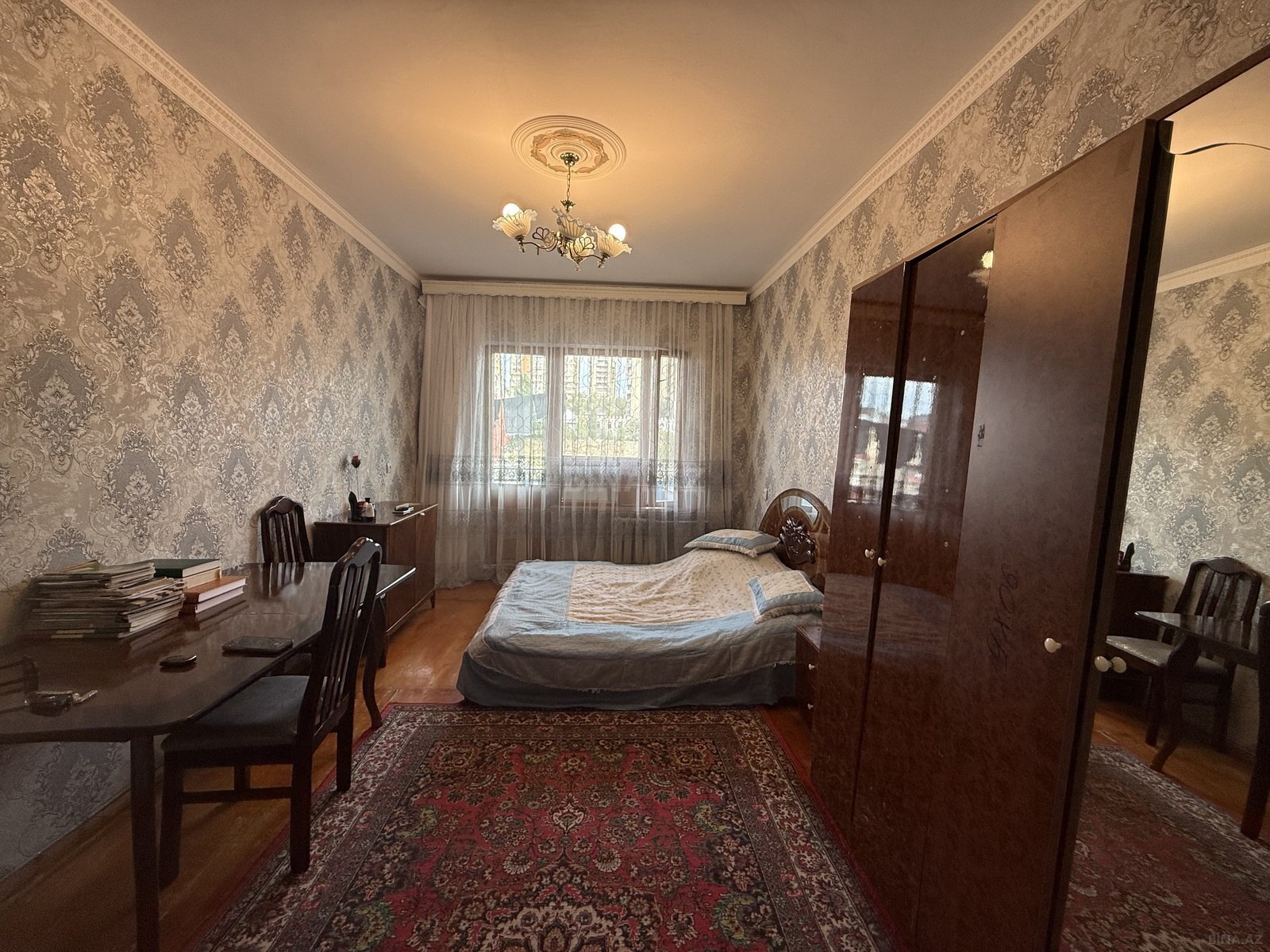 3 otaqlı Köhnə tikili, Həzi Aslanov m., Bakı
