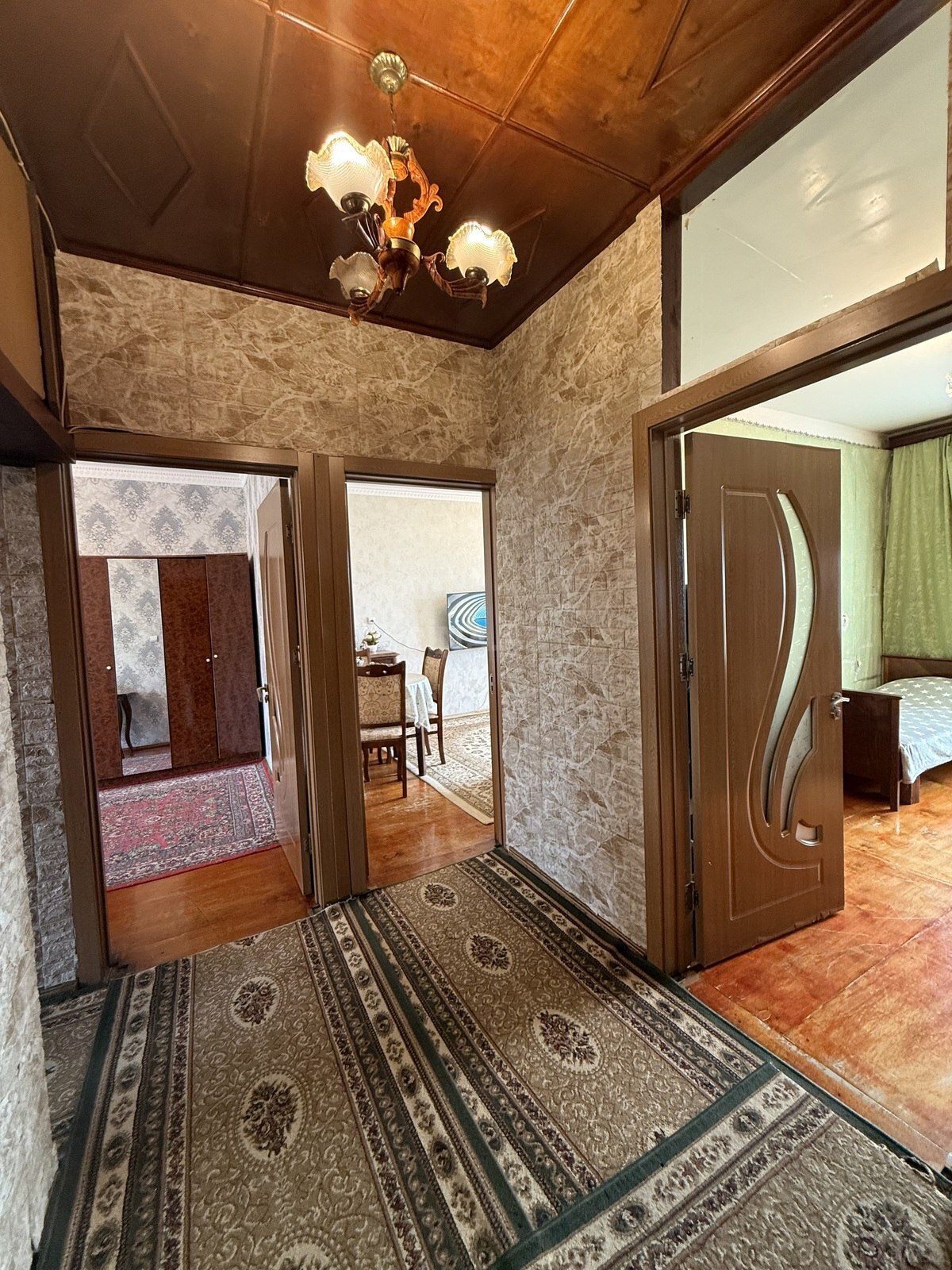 3 otaqlı Köhnə tikili, Həzi Aslanov m., Bakı