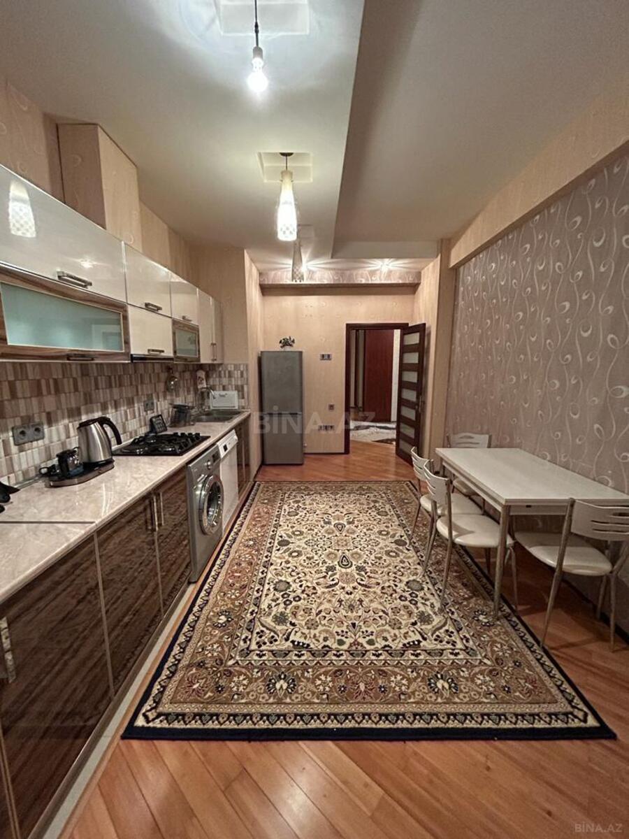 3 otaqlı Yeni tikili, Şah İsmayıl Xətai m., Bakı