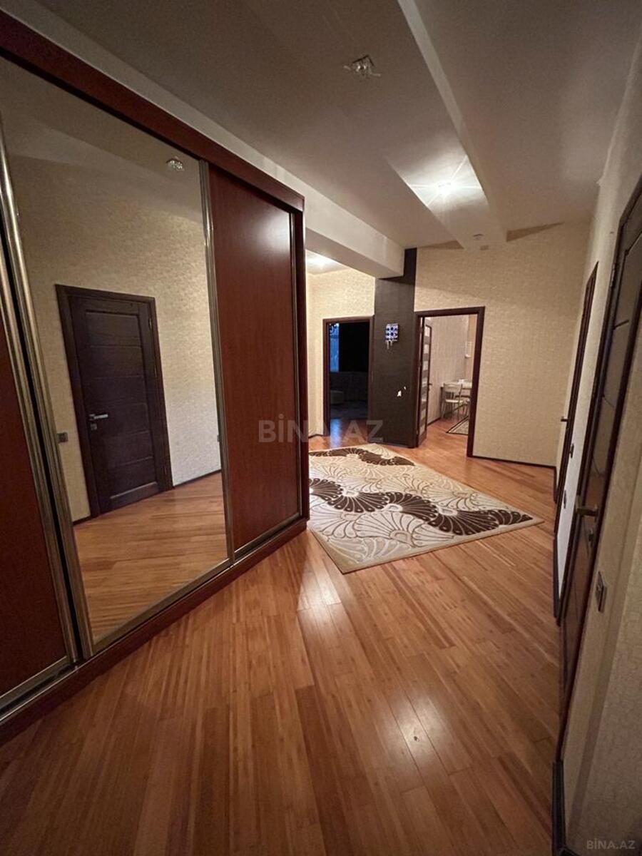 3 otaqlı Yeni tikili, Şah İsmayıl Xətai m., Bakı
