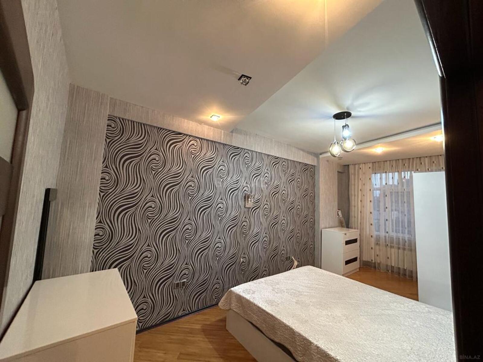 3 otaqlı Yeni tikili, Şah İsmayıl Xətai m., Bakı