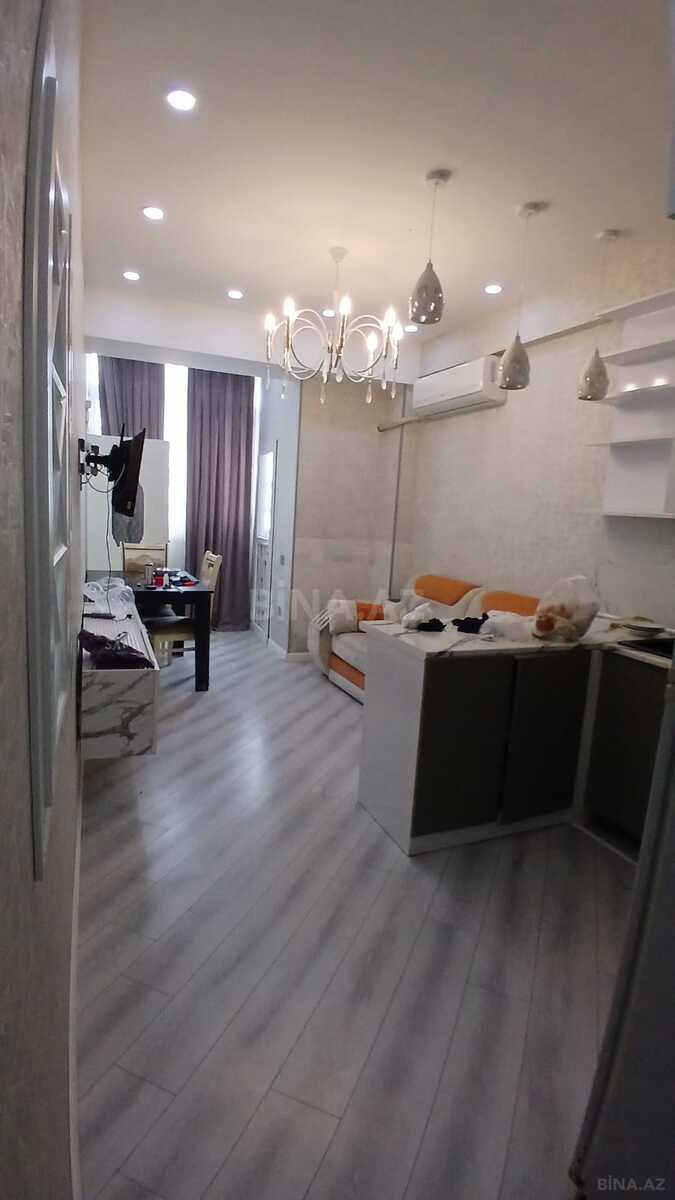 3 otaqlı Yeni tikili, Xırdalan