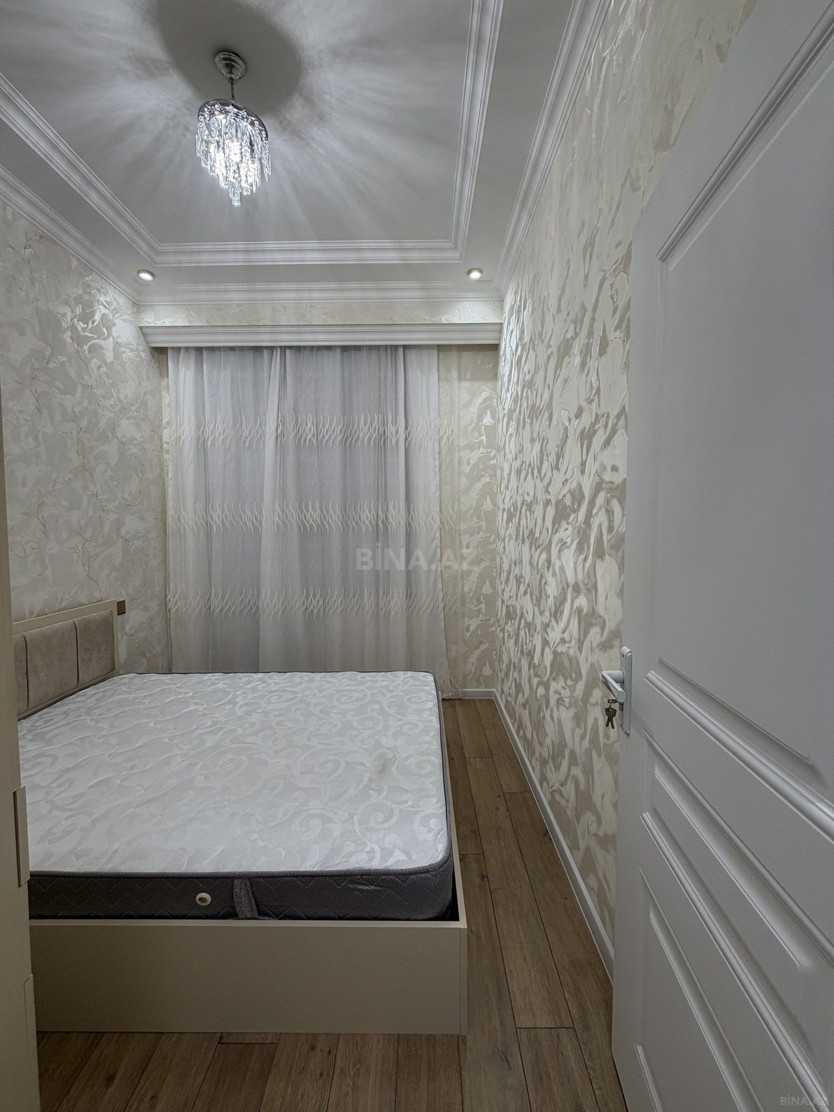 2 otaqlı Yeni tikili, Xırdalan
