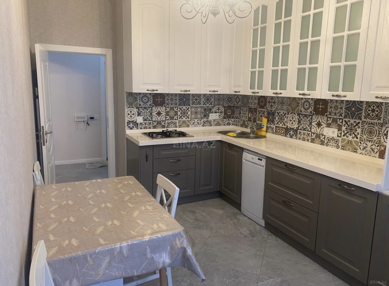 2 otaqlı Yeni tikili, Neftçilər m., Bakı