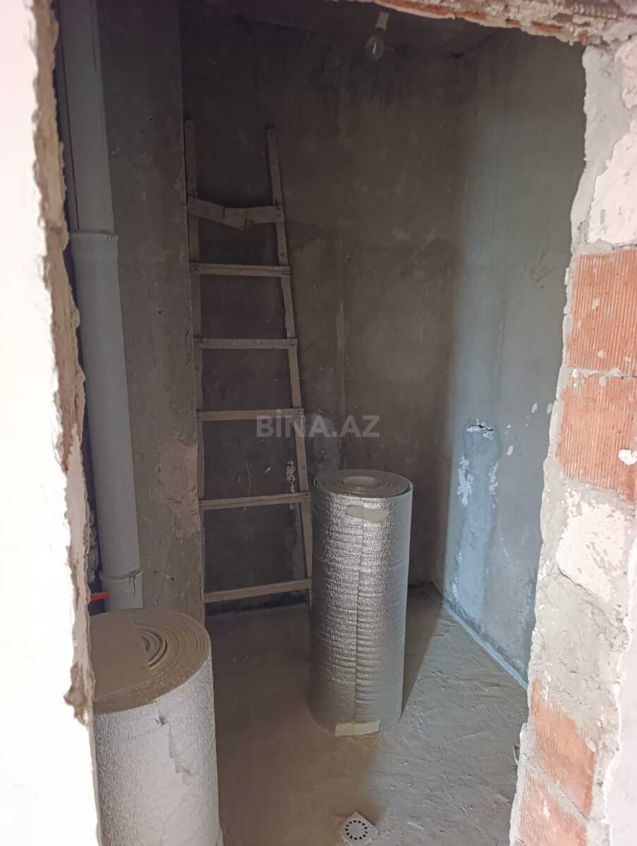 4 otaqlı Yeni tikili, Xırdalan