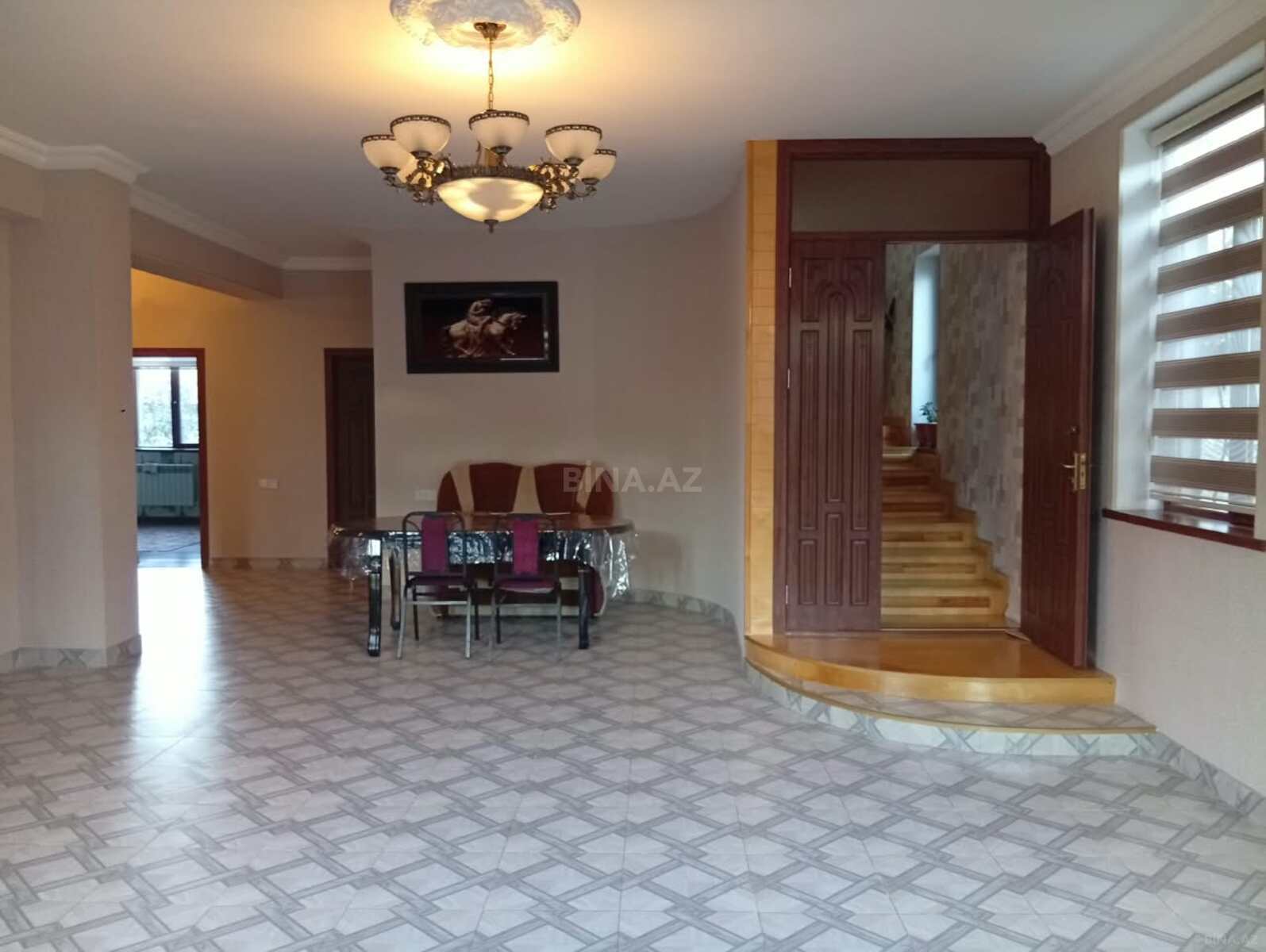 7 otaqlı Həyət evi/Bağ evi, Quba