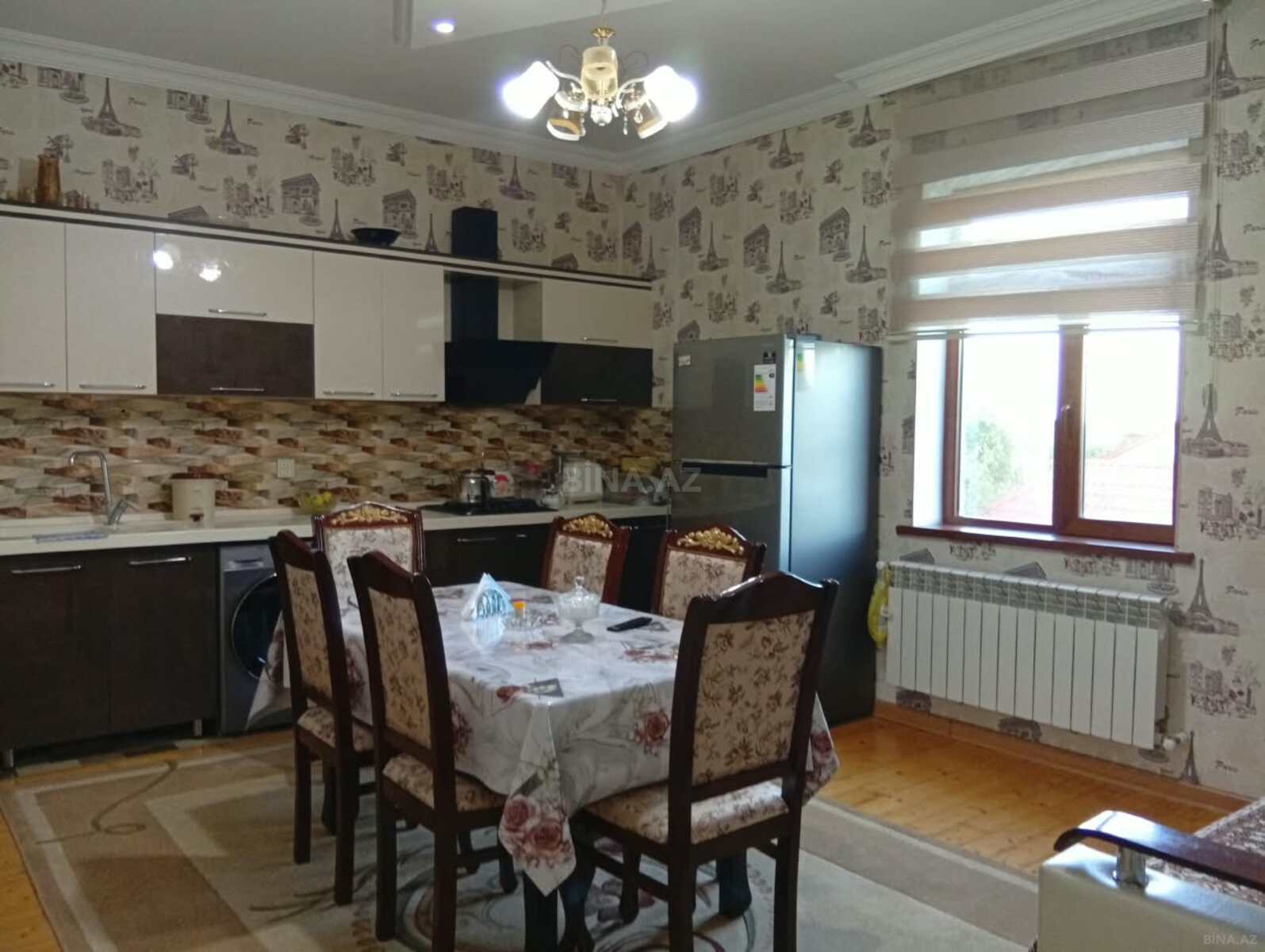 7 otaqlı Həyət evi/Bağ evi, Quba