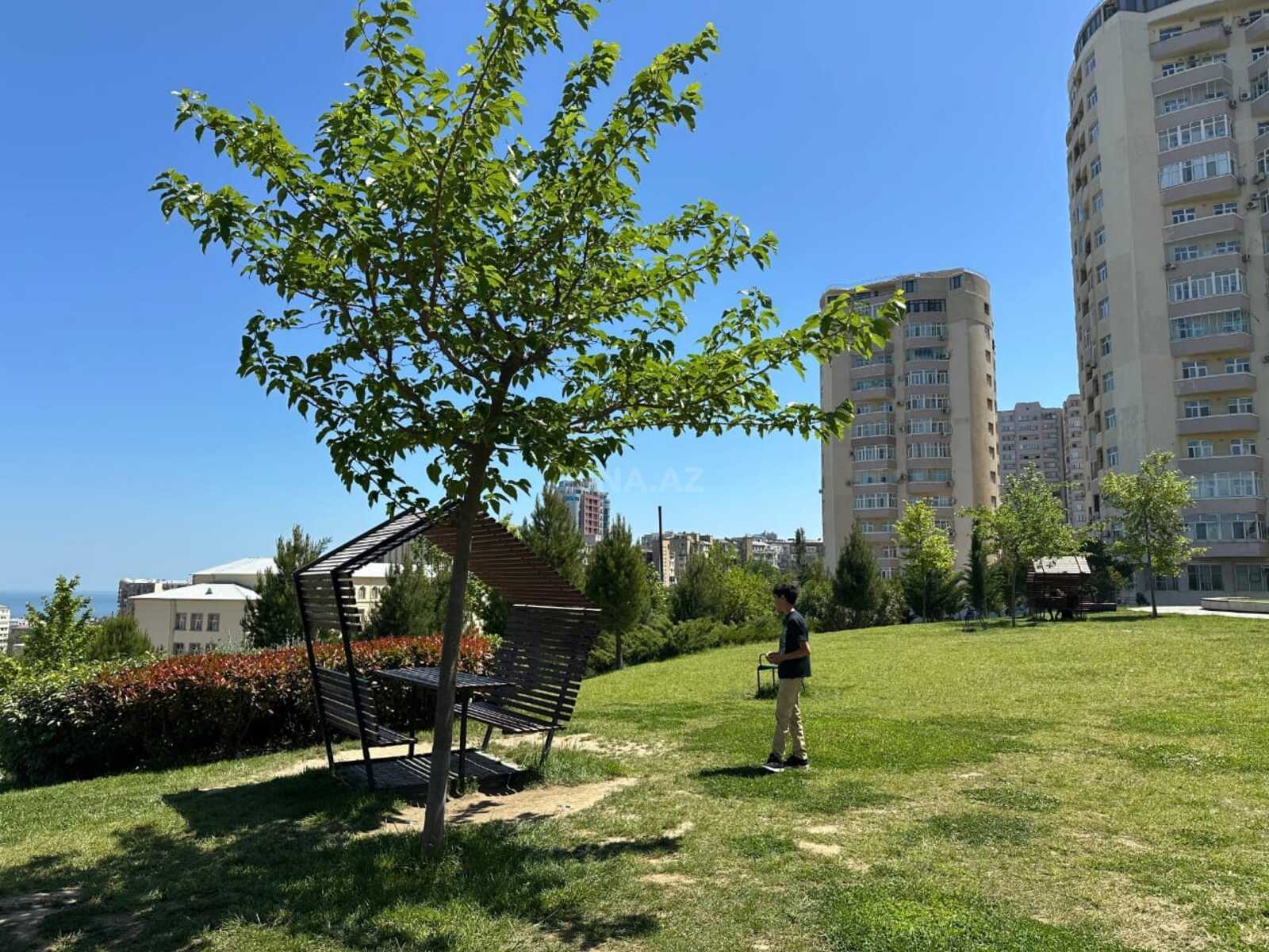 3 otaqlı Yeni tikili, Elmlər Akademiyası m., Bakı