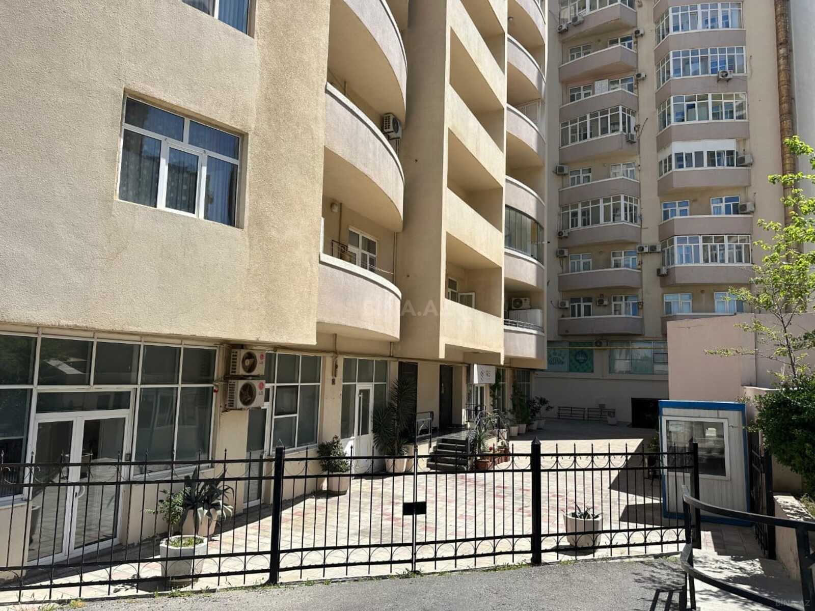 3 otaqlı Yeni tikili, Elmlər Akademiyası m., Bakı