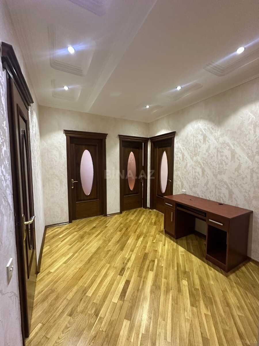 3 otaqlı Yeni tikili, Elmlər Akademiyası m., Bakı