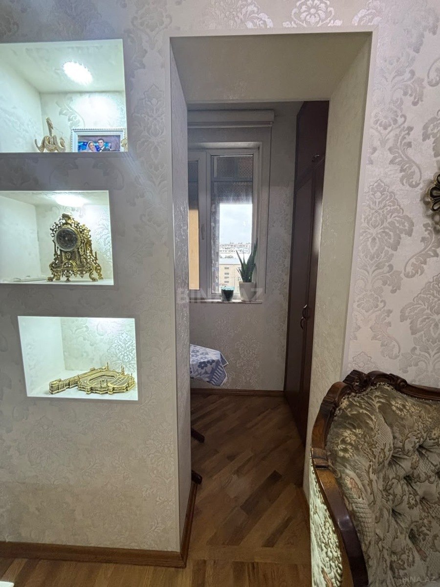 3 otaqlı Köhnə tikili, 8-ci mikrorayon q., Bakı