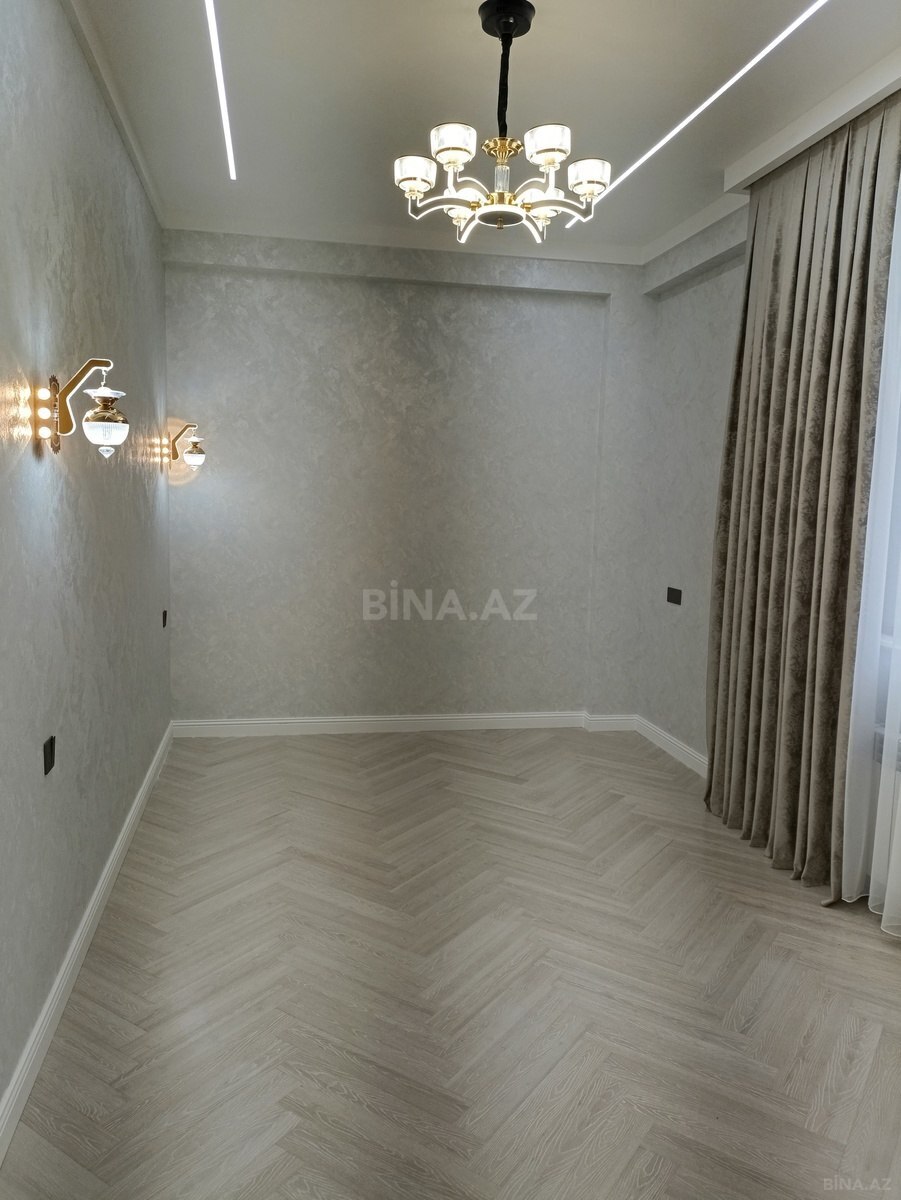 4 otaqlı Yeni tikili, Şah İsmayıl Xətai m., Bakı