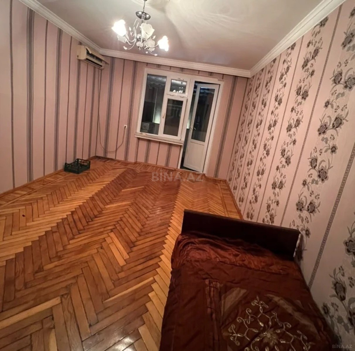 1 otaqlı Köhnə tikili, İnşaatçılar m., Bakı
