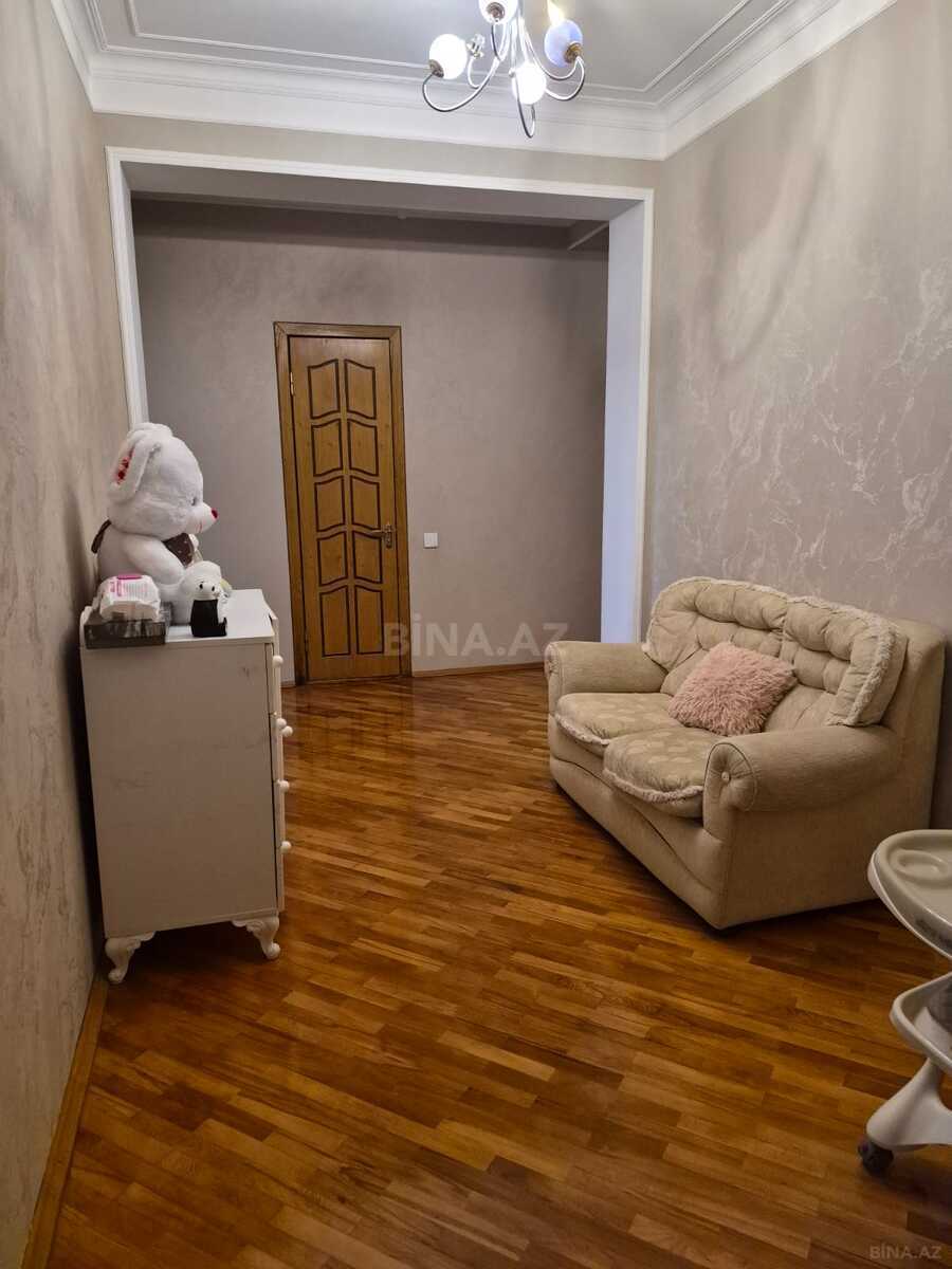 3 otaqlı Yeni tikili, Elmlər Akademiyası m., Bakı