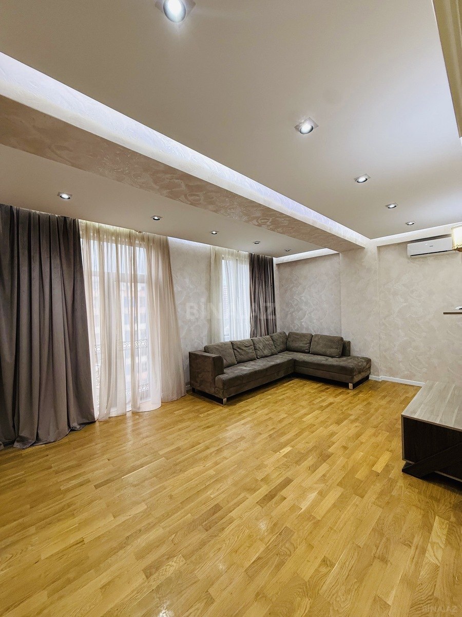 3 otaqlı Yeni tikili, Memar Əcəmi m., Bakı