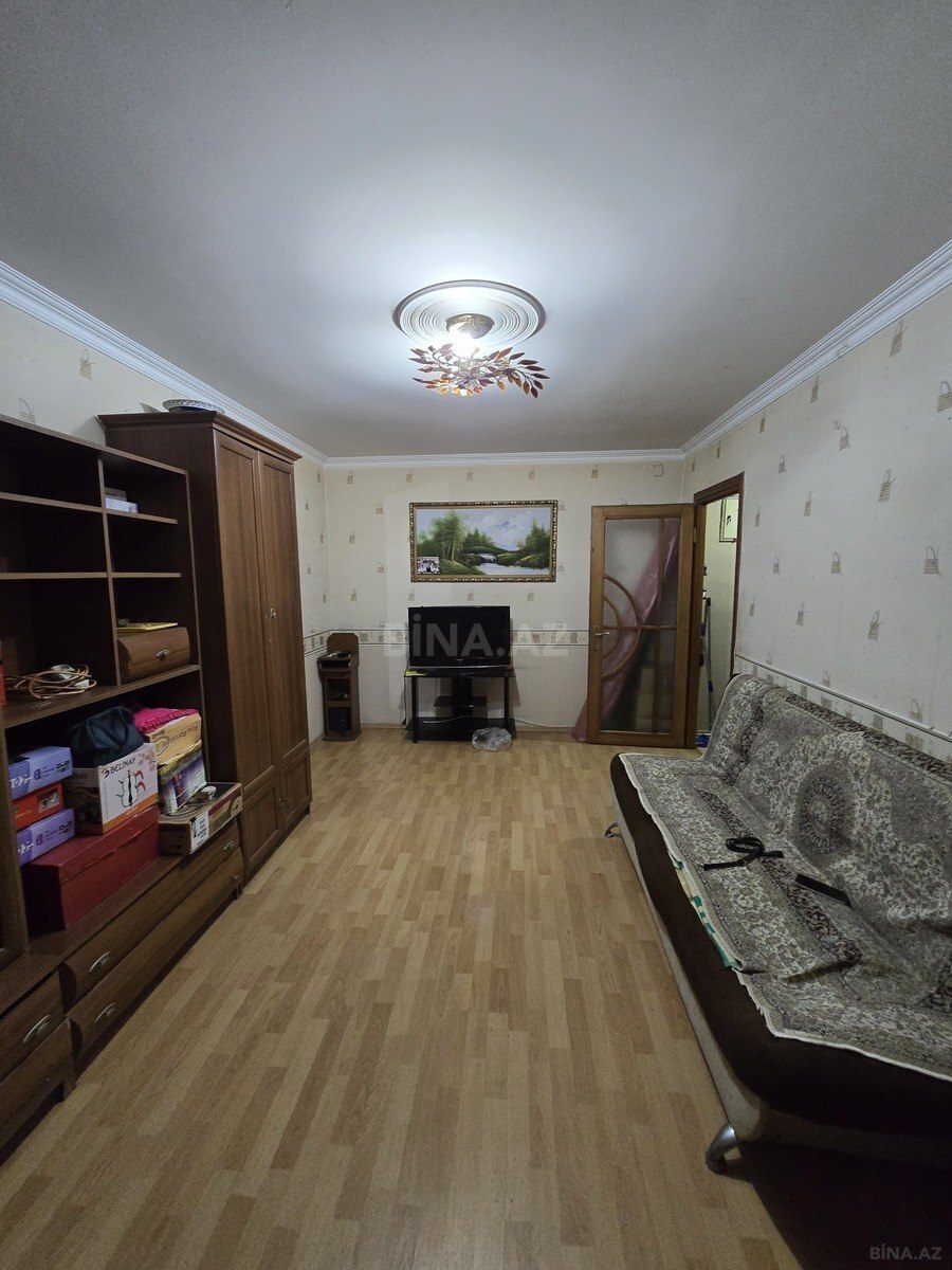 3 otaqlı Köhnə tikili, Elmlər Akademiyası m., Bakı