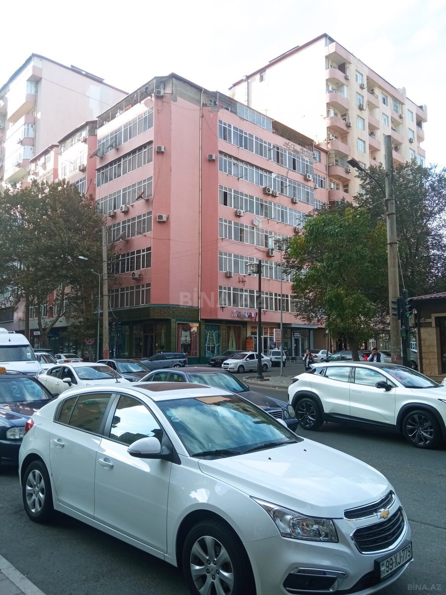 5 otaqlı Köhnə tikili, Nəsimi r., Bakı