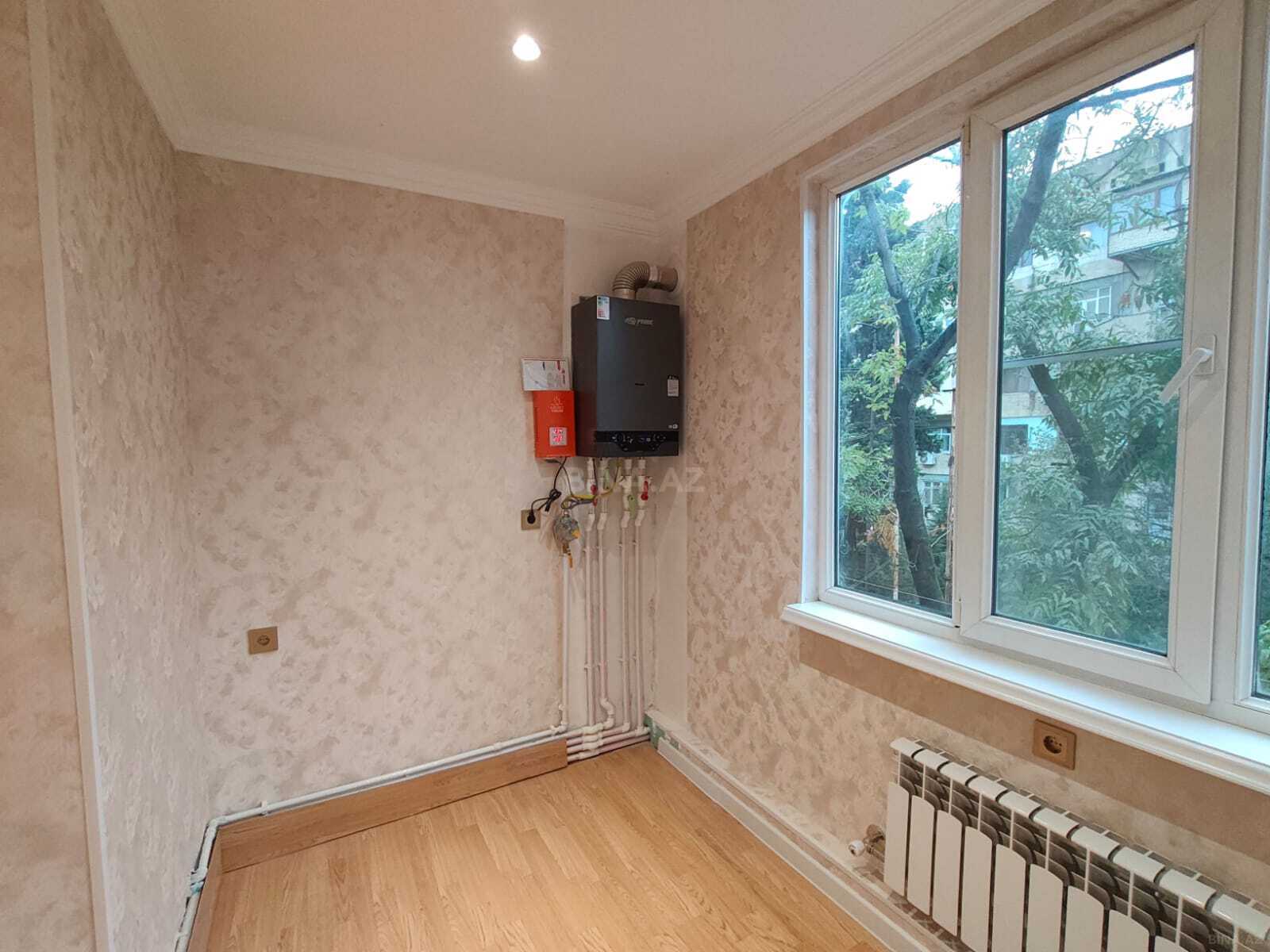 3 otaqlı Köhnə tikili, Azadlıq Prospekti m., Bakı
