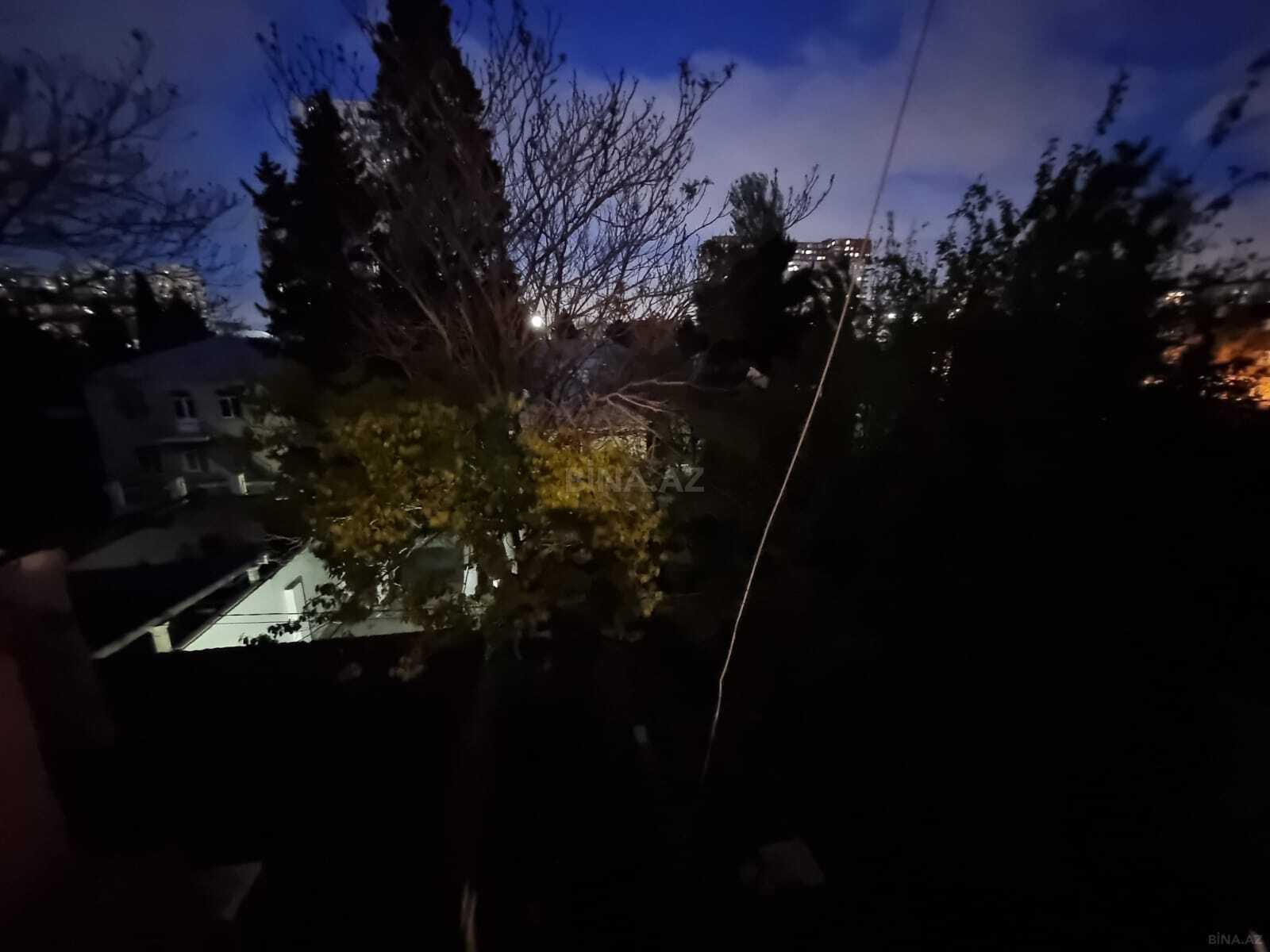 2 otaqlı Köhnə tikili, Azadlıq Prospekti m., Bakı