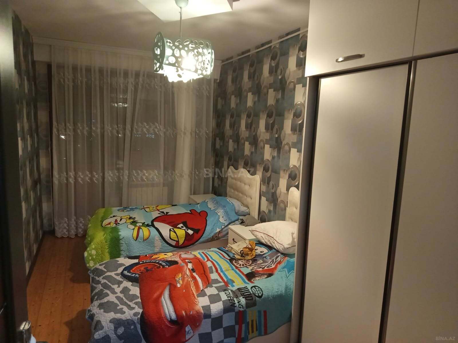 4 otaqlı Yeni tikili, İnşaatçılar m., Bakı
