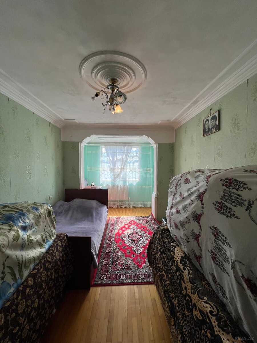 5 otaqlı Köhnə tikili, Memar Əcəmi m., Bakı