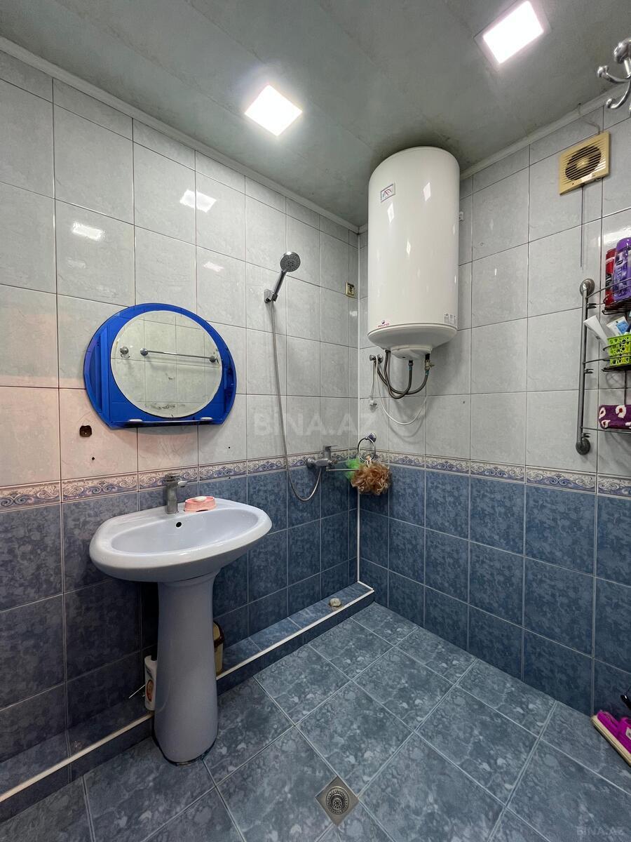 5 otaqlı Köhnə tikili, Memar Əcəmi m., Bakı