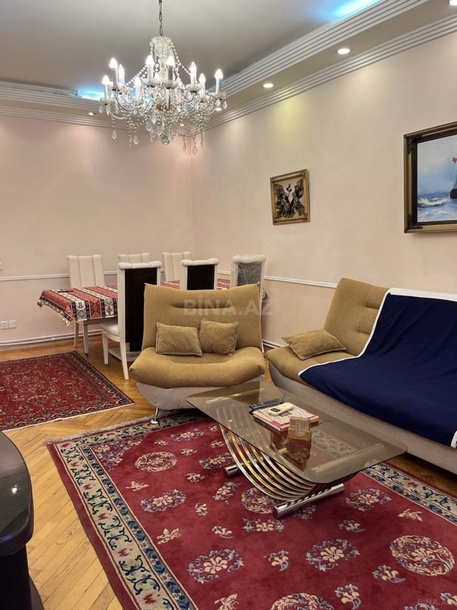 2 otaqlı Köhnə tikili, Sahil m., Bakı
