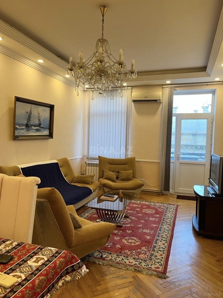 2 otaqlı Köhnə tikili, Sahil m., Bakı