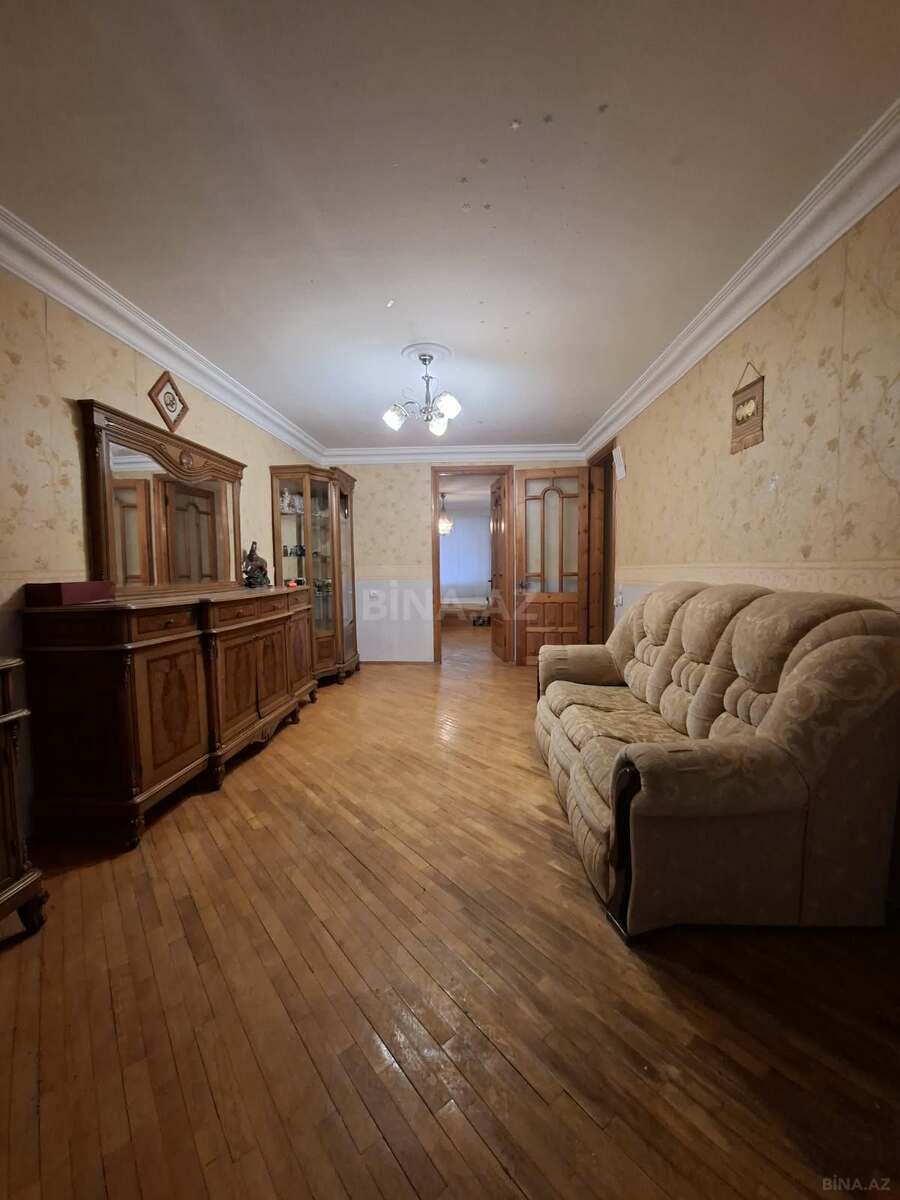 2 otaqlı Köhnə tikili, Elmlər Akademiyası m., Bakı