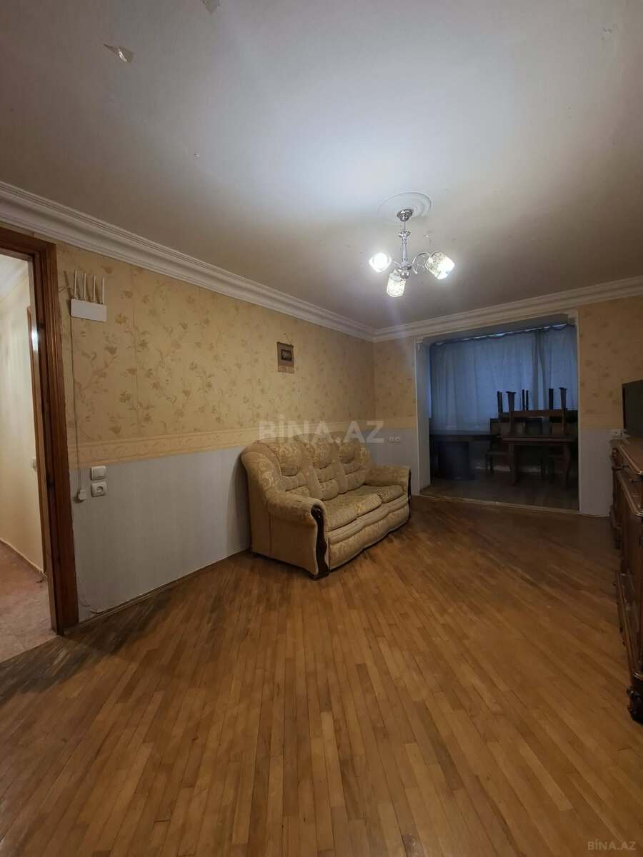 2 otaqlı Köhnə tikili, Elmlər Akademiyası m., Bakı