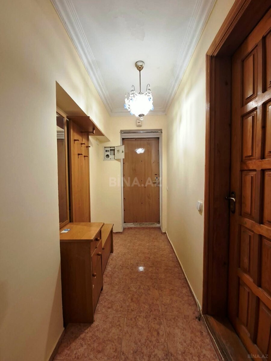 2 otaqlı Köhnə tikili, Elmlər Akademiyası m., Bakı