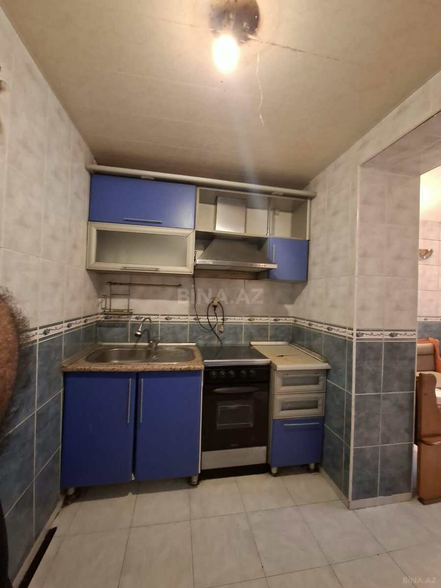 2 otaqlı Köhnə tikili, Elmlər Akademiyası m., Bakı
