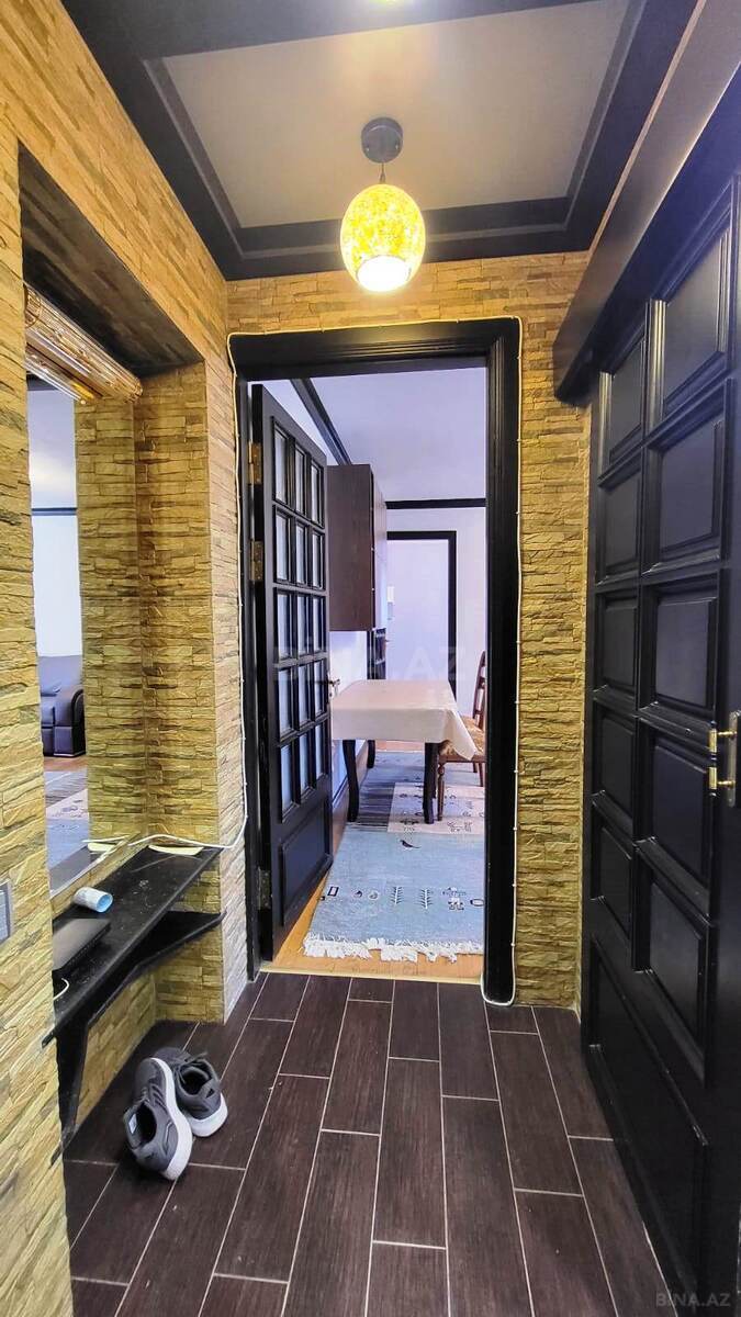 2 otaqlı Köhnə tikili, Elmlər Akademiyası m., Bakı