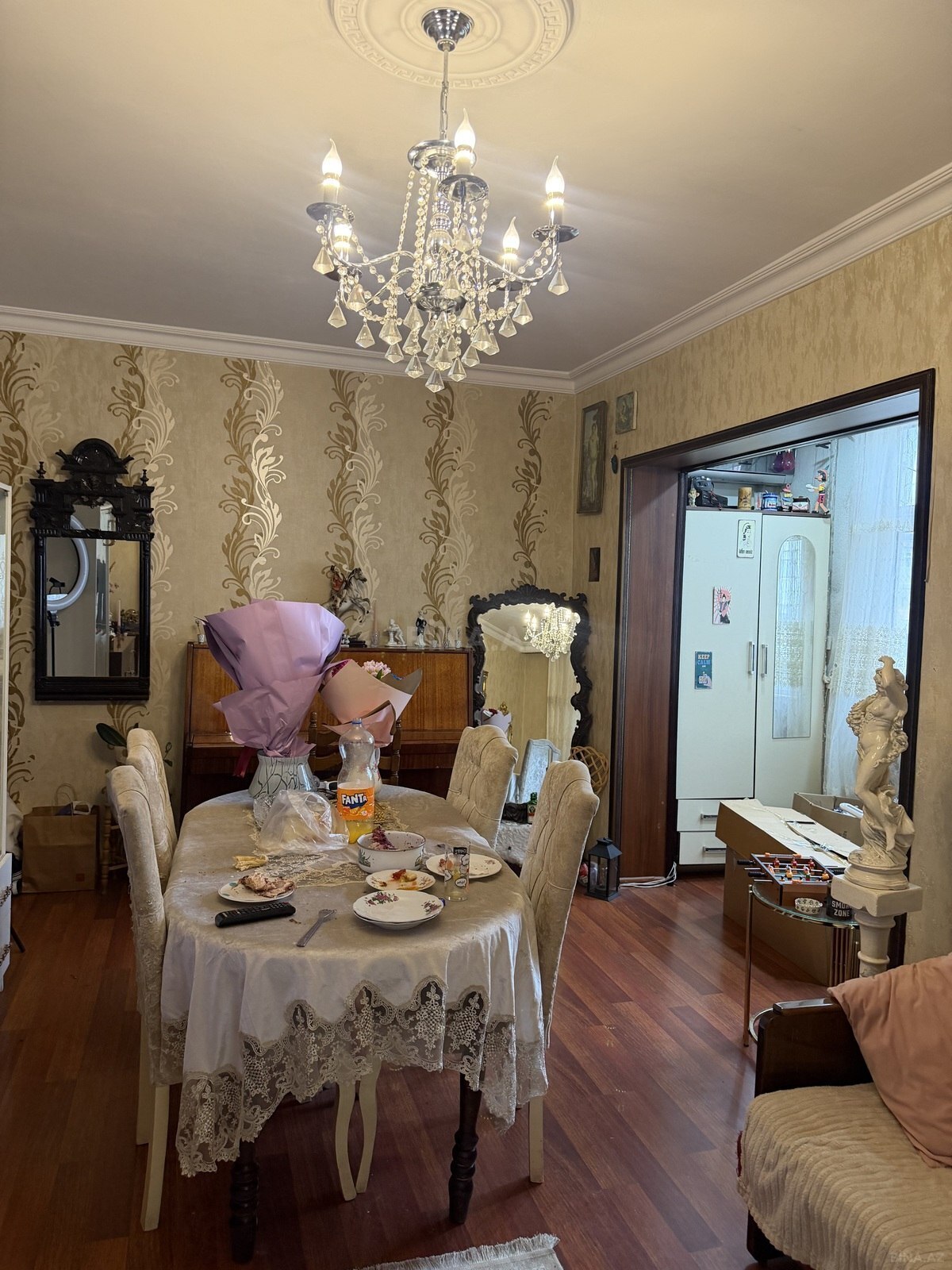 2 otaqlı Köhnə tikili, Memar Əcəmi m., Bakı