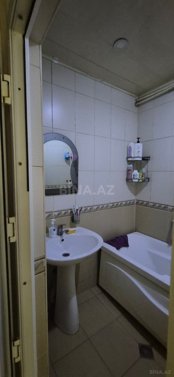 2 otaqlı Köhnə tikili, Xalqlar Dostluğu m., Bakı