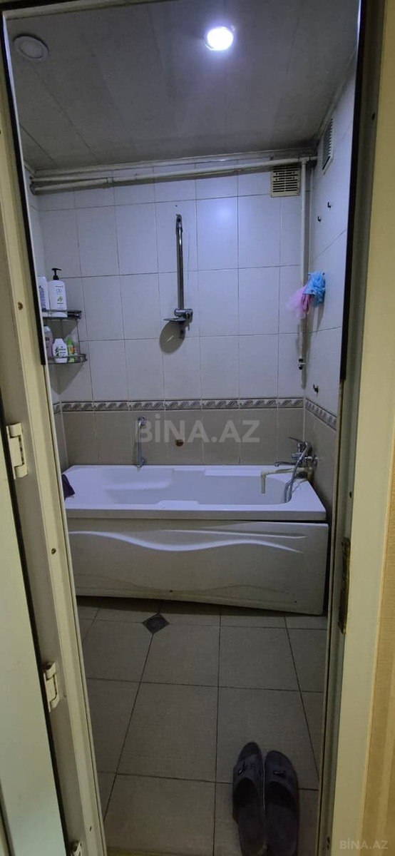 2 otaqlı Köhnə tikili, Xalqlar Dostluğu m., Bakı