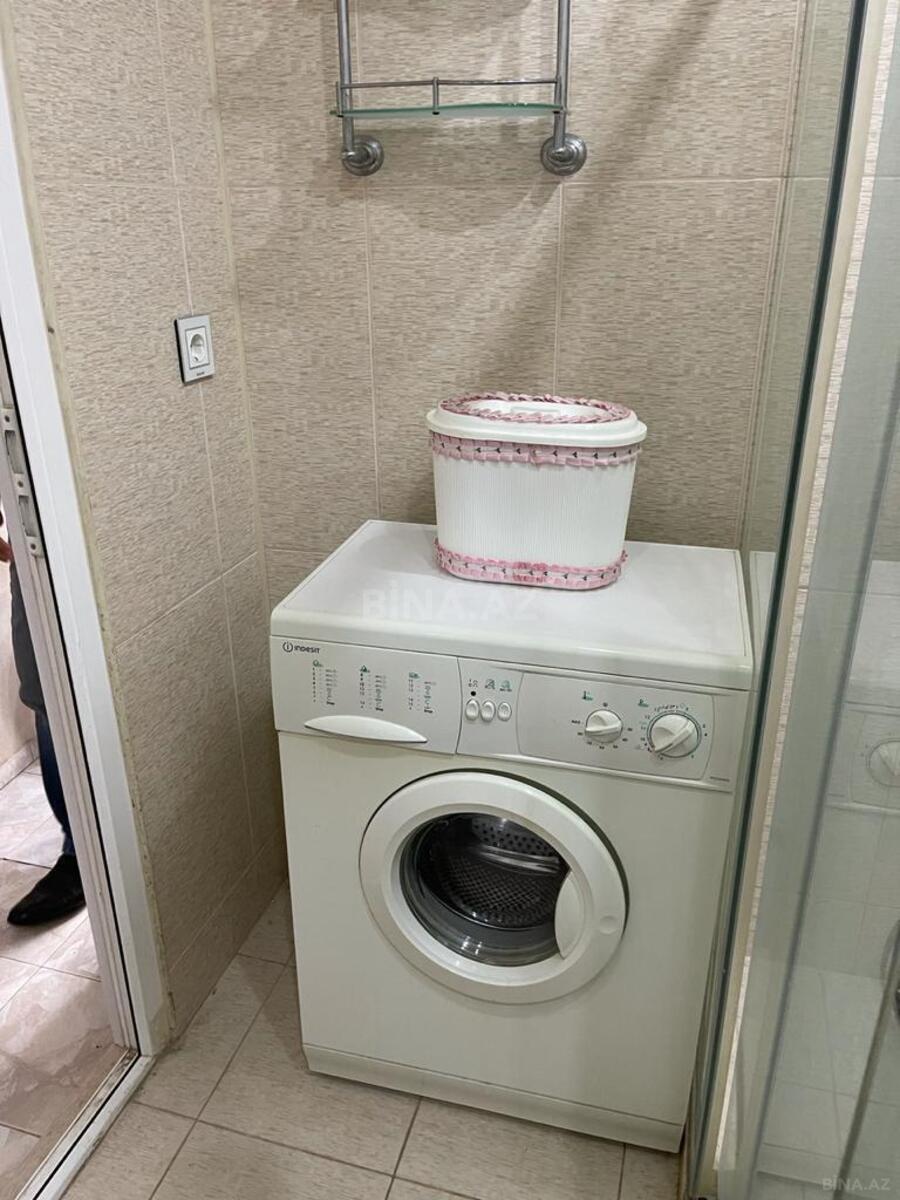 2 otaqlı Köhnə tikili, 28 May m., Bakı