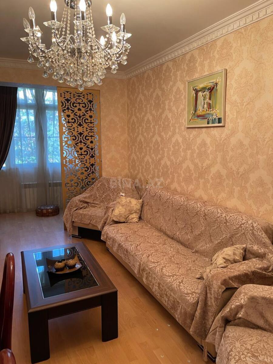 2 otaqlı Köhnə tikili, 28 May m., Bakı