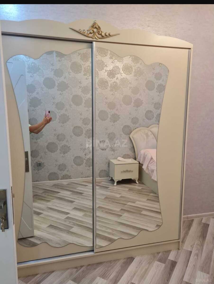 3 otaqlı Köhnə tikili, 28 May m., Bakı
