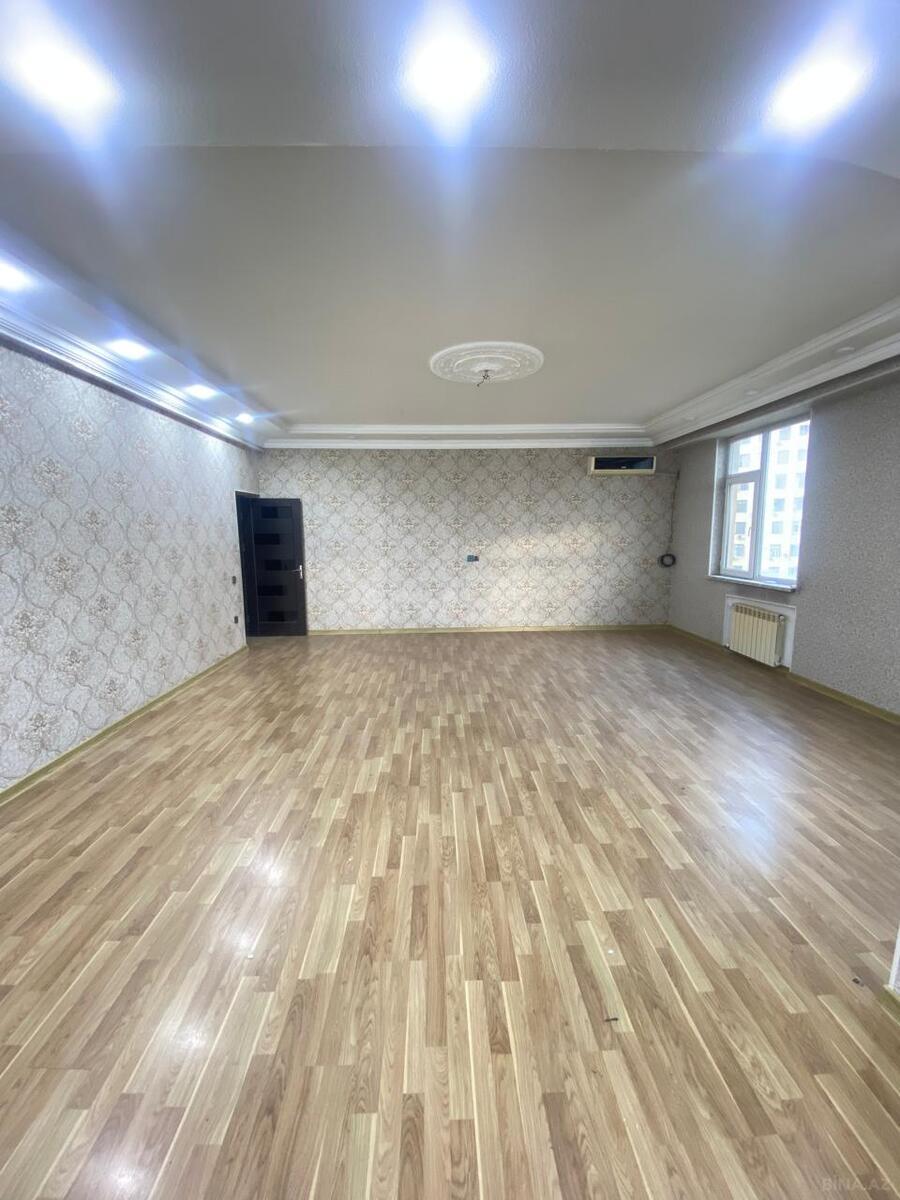 3 otaqlı Yeni tikili, İnşaatçılar m., Bakı