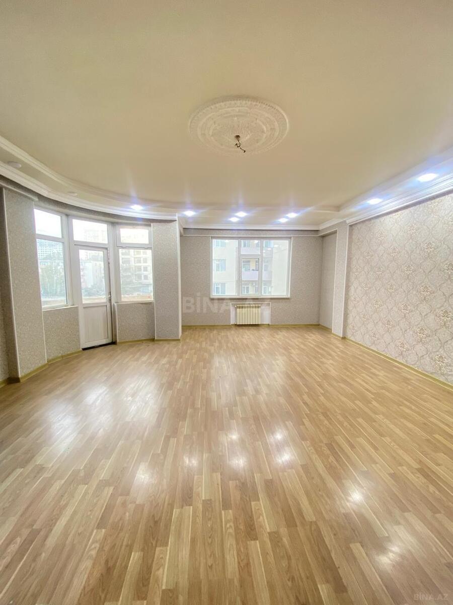 3 otaqlı Yeni tikili, İnşaatçılar m., Bakı