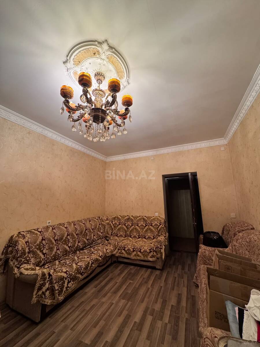 2 otaqlı Köhnə tikili, Qara Qarayev m., Bakı