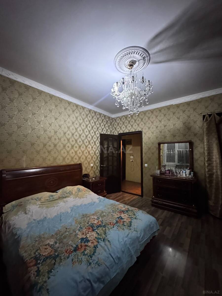 2 otaqlı Köhnə tikili, Qara Qarayev m., Bakı