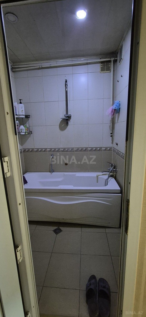 2 otaqlı Köhnə tikili, Xalqlar Dostluğu m., Bakı