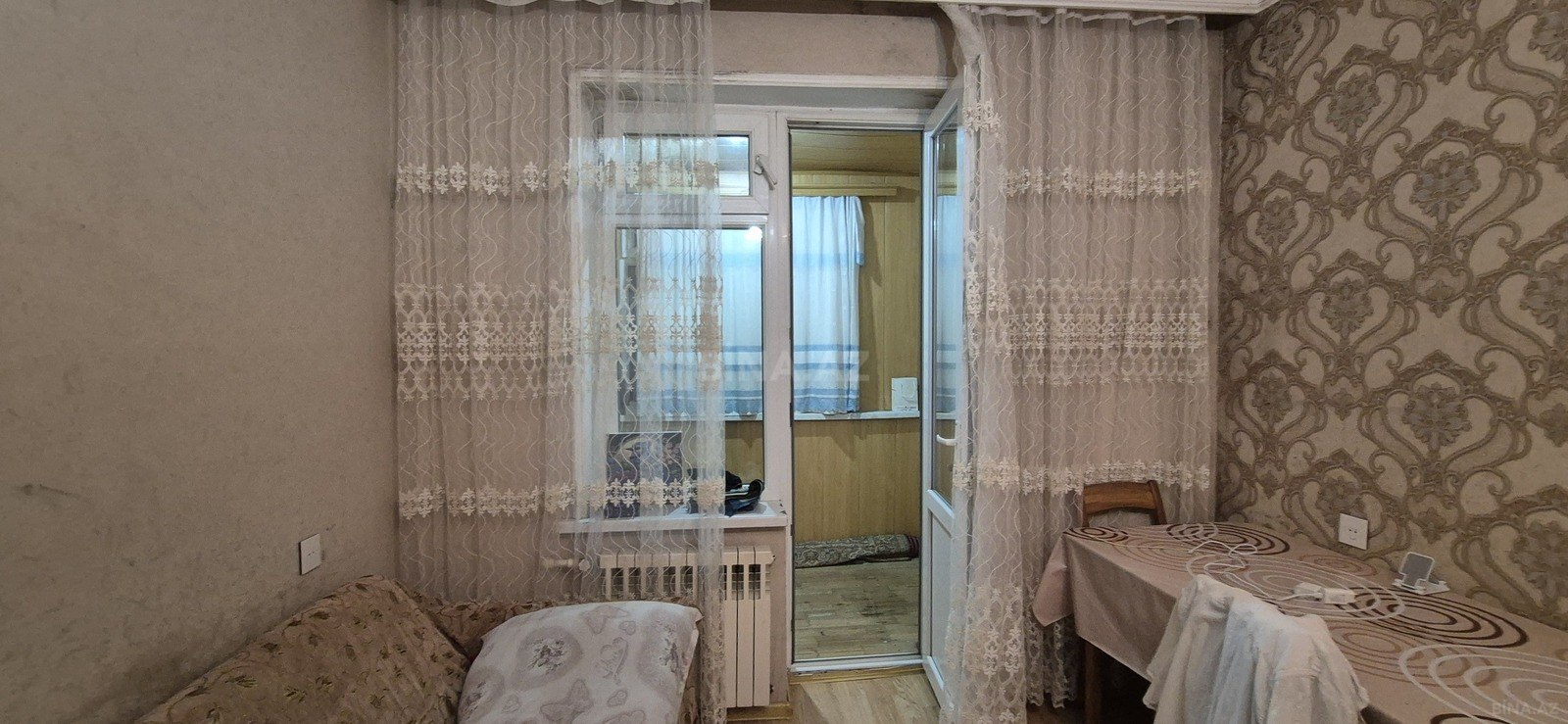 2 otaqlı Köhnə tikili, Xalqlar Dostluğu m., Bakı